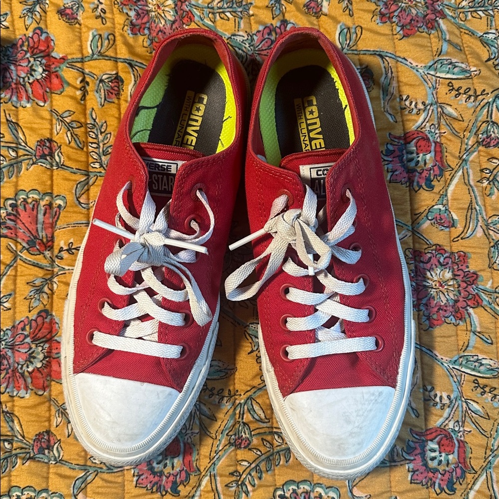 Lunarlon Chuck Taylor 2 Converse Canvas Sneakers, red